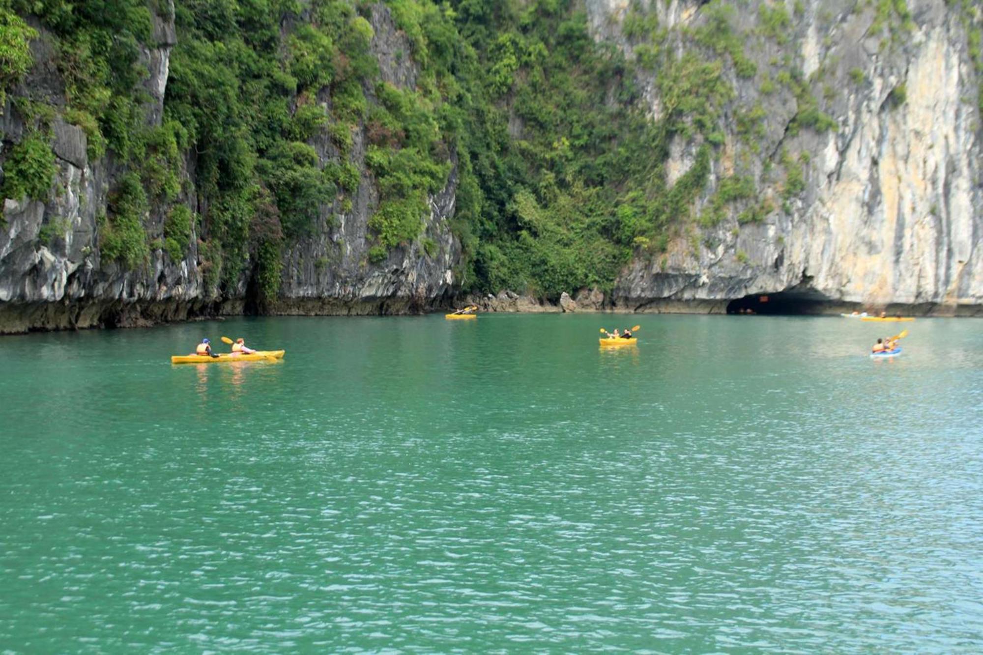 Halong Arcadia Cruise Hotel Hạ Long Ngoại thất bức ảnh