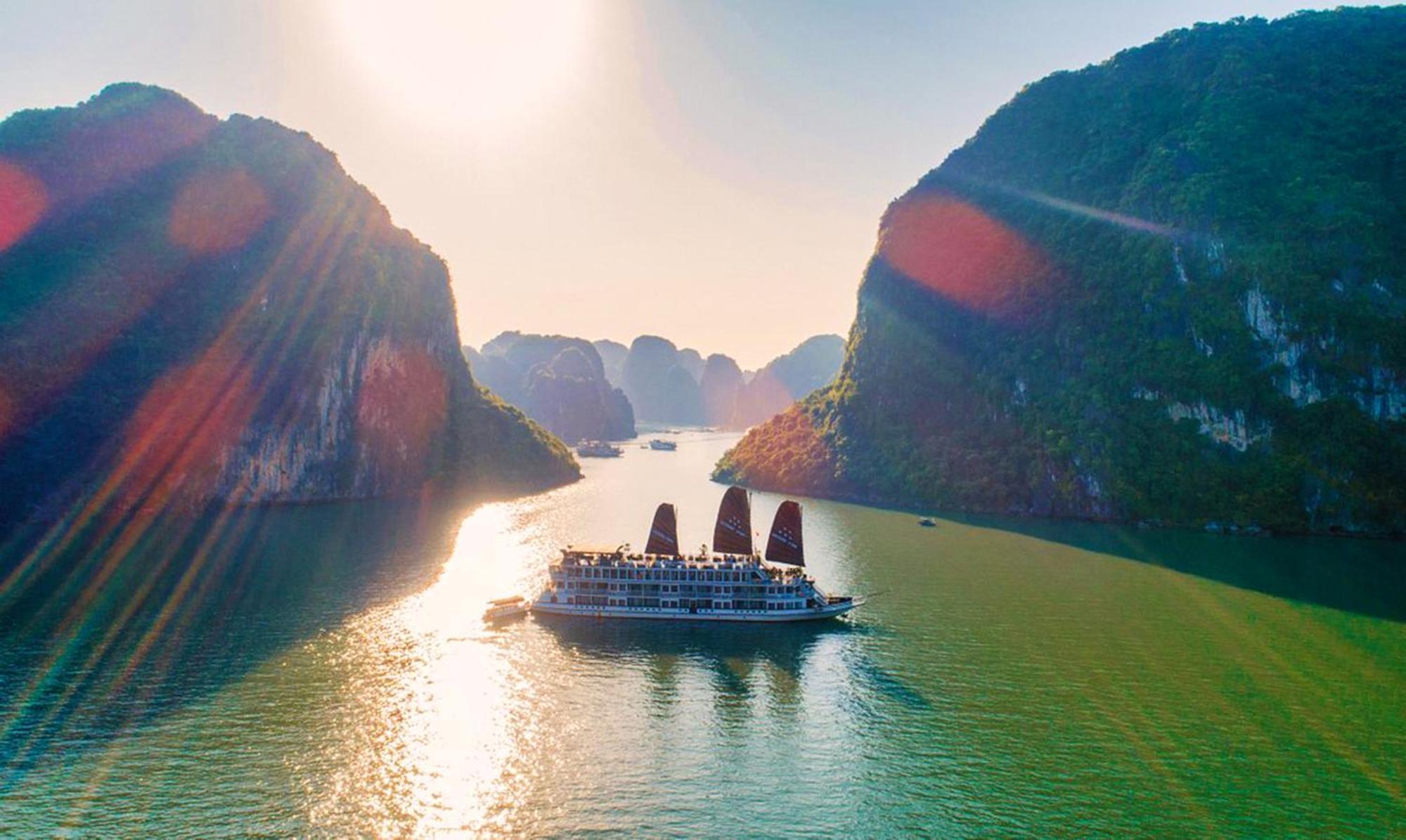 Halong Arcadia Cruise Hotel Hạ Long Ngoại thất bức ảnh