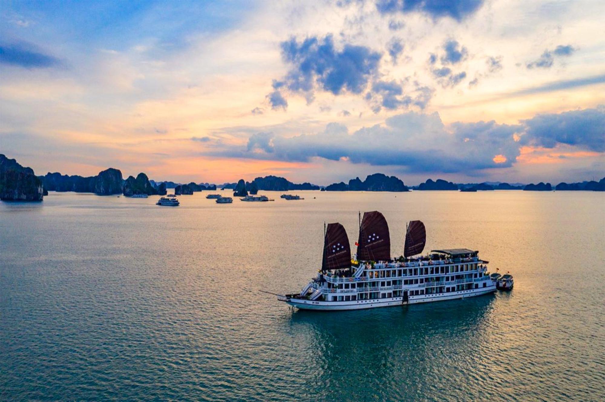 Halong Arcadia Cruise Hotel Hạ Long Ngoại thất bức ảnh